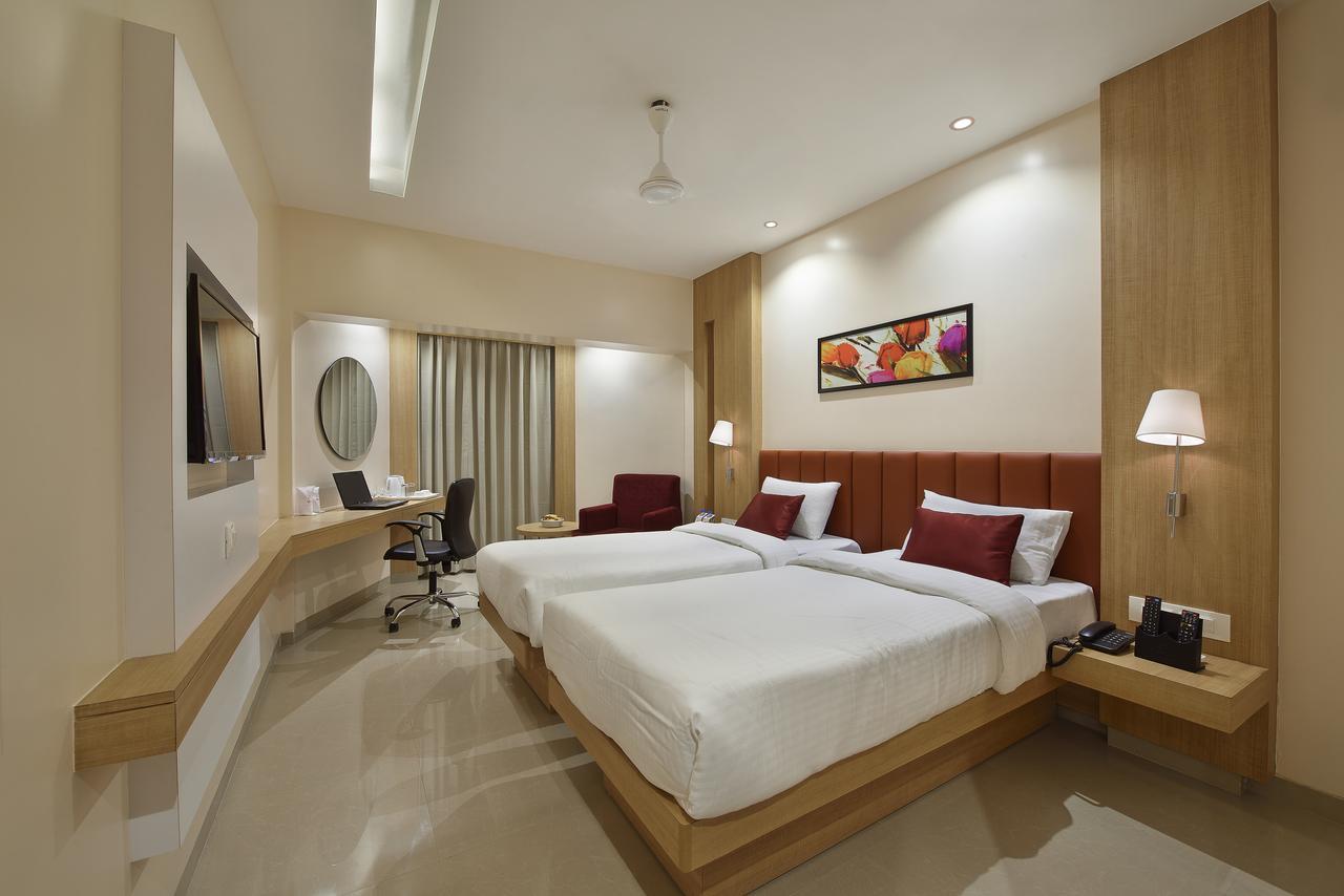 The Eastern Hotel Ankleshwar Extérieur photo